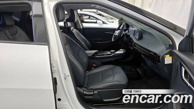 Kia EV6 Air, 2023 11