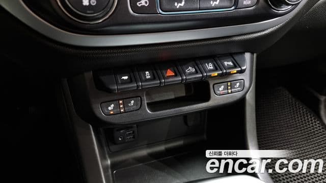 Chevrolet(GM대우) 콜로라도 3.6 익스트림-X 4WD, 2020 16