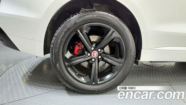 Jaguar F-PACE 30d S, 2017 все фото