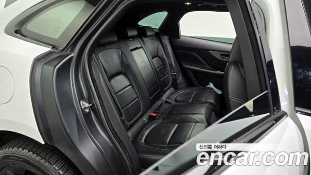 Jaguar F-PACE 30d S, 2017 12