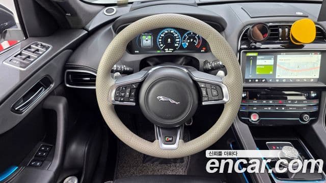 Jaguar F-PACE 30d S, 2017 14