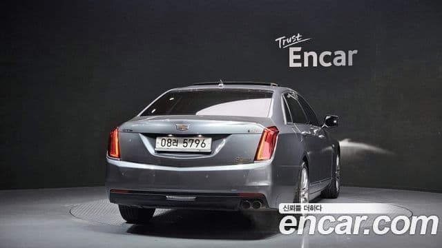 Cadillac CT6 2.0 турбо, 2018 4