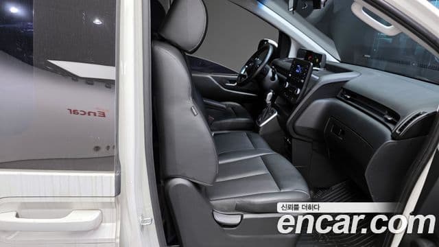 Hyundai Staria Modern, 2022 12