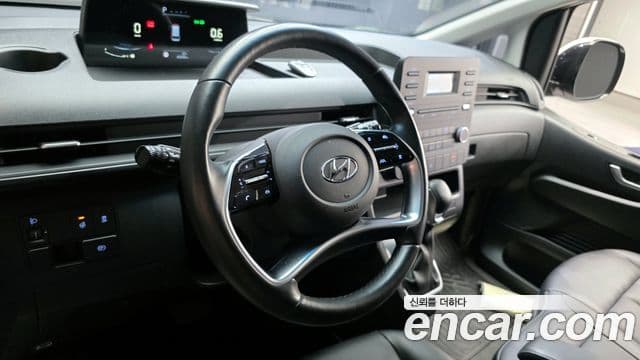 Hyundai Staria Modern, 2022 13