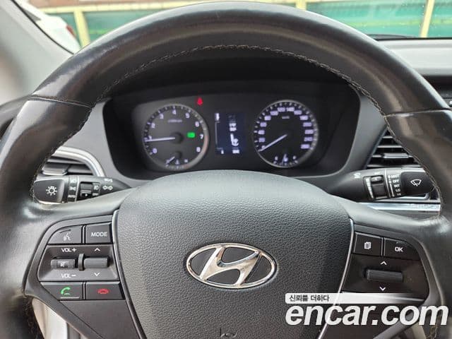 Hyundai LF Sonata Premium, 2016 7