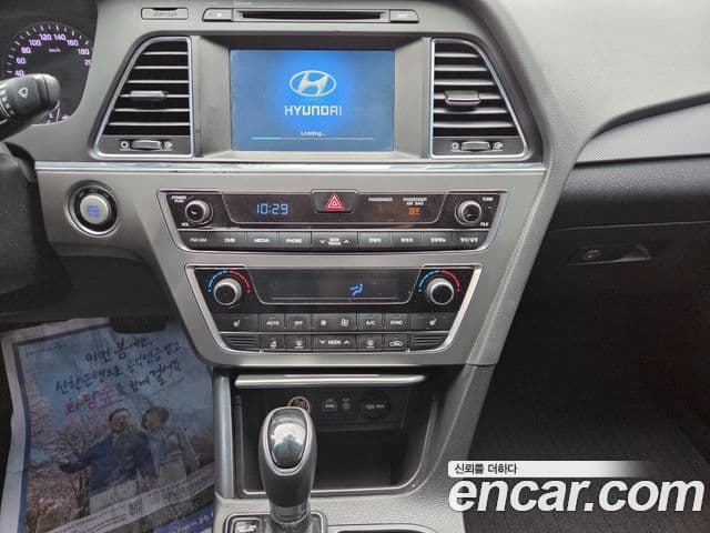 Hyundai LF Sonata Premium, 2016 9
