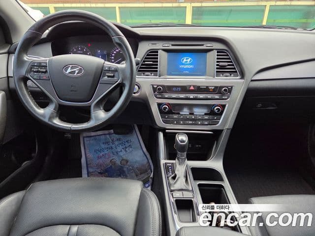 Hyundai LF Sonata Premium, 2016 10