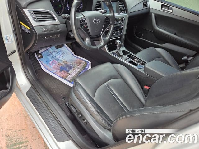 Hyundai LF Sonata Premium, 2016 13