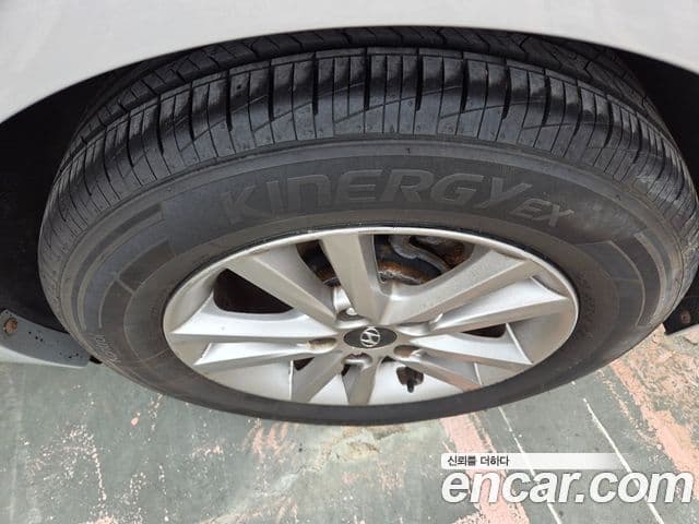 Hyundai LF Sonata Premium, 2016 16