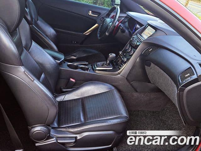 Hyundai The / новый New Genesis купе 200 турбо S, 2012 10