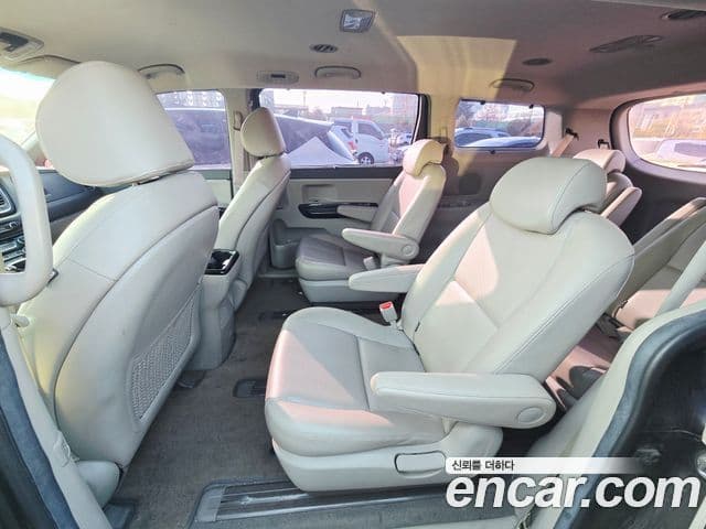 Kia All New Carnival Prestige, 2018 11