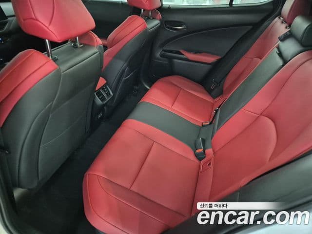 Lexus UX300h 2.0 F-Sport 2WD, 2025 11