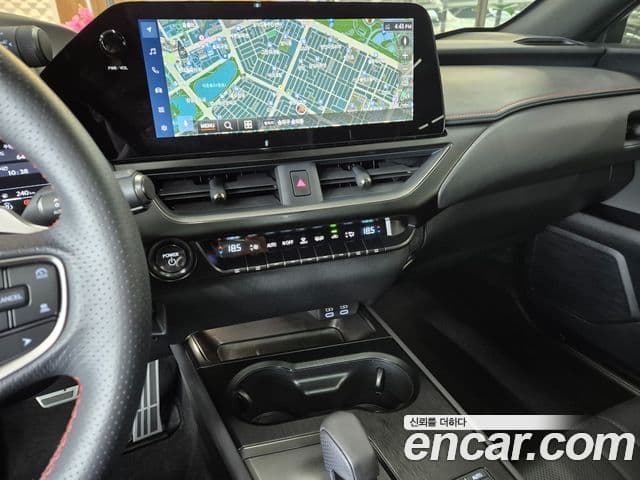 Lexus UX300h 2.0 F-Sport 2WD, 2025 16