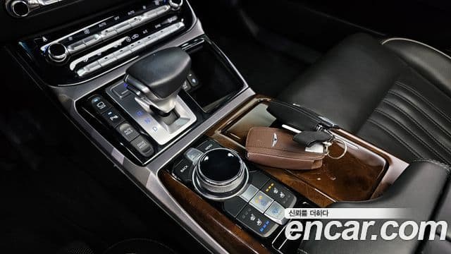 Genesis EQ900 Prestige, 2018 9