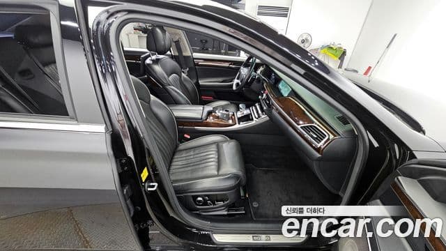 Genesis EQ900 Prestige, 2018 12