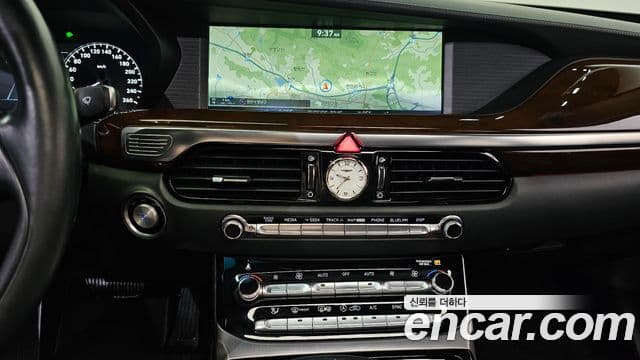 Genesis EQ900 Prestige, 2018 15