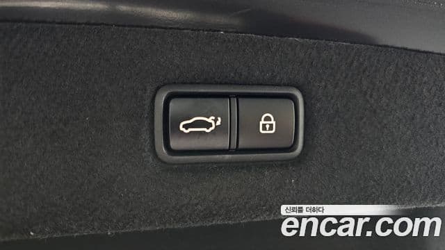 Genesis EQ900 Prestige, 2018 20