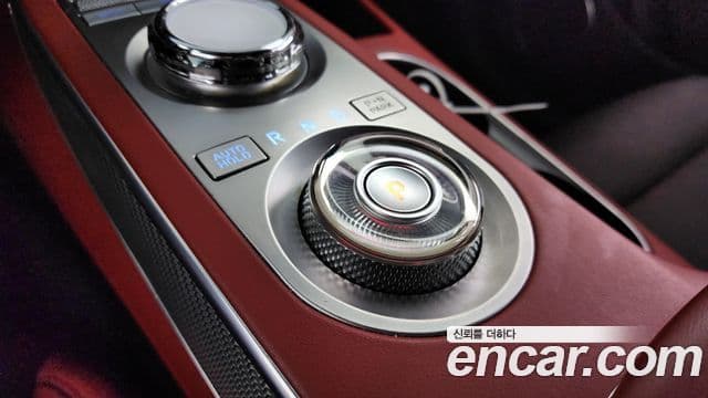 Genesis GV70, 2021 9