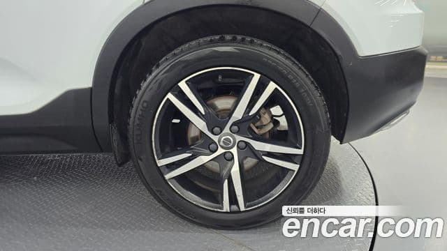 Volvo XC40 T4 R-Design, 2020 все фото