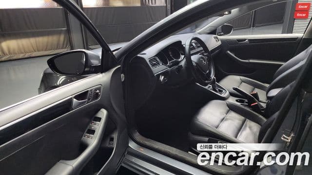 Volkswagen New Jetta 6세대, 2015 10