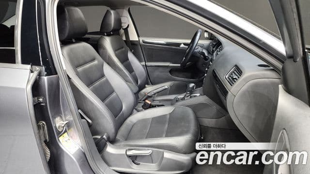 Volkswagen New Jetta 6세대, 2015 3