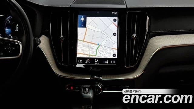 Volvo XC60 2세대 D5 Inscription, 2019 14
