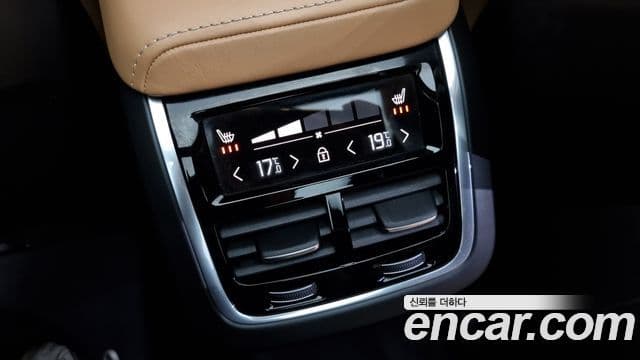 Volvo XC60 2세대 D5 Inscription, 2019 18