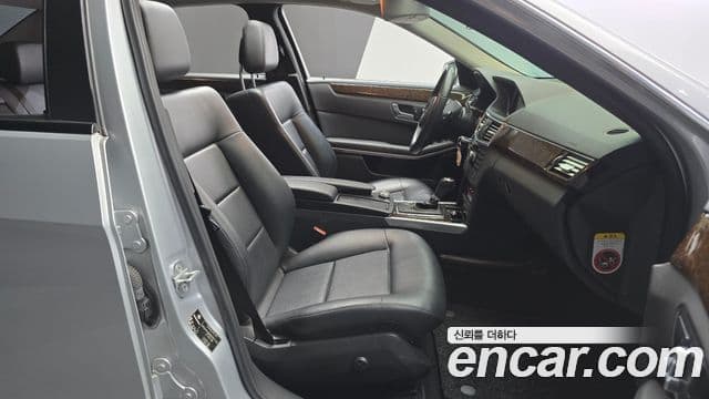 Mercedes-Benz E-класс W212 E200 CGI, 2011 10