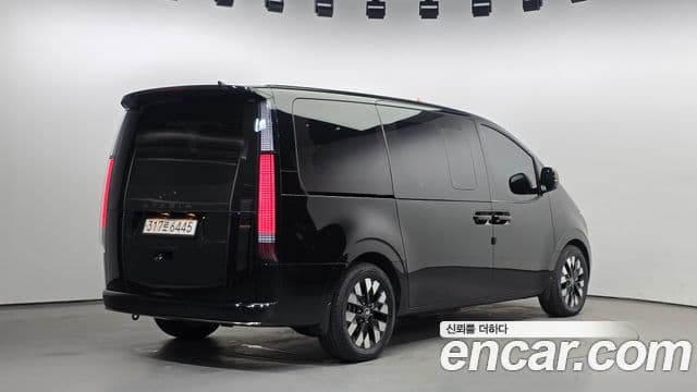 Hyundai Staria Inspiration, 2025 2