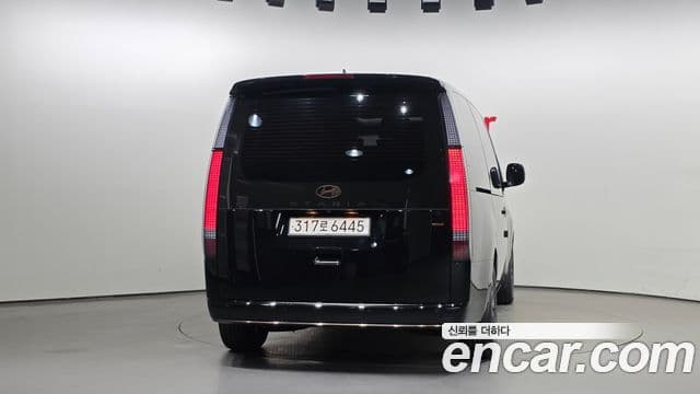 Hyundai Staria Inspiration, 2025 4