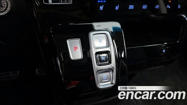 Hyundai Staria Inspiration, 2025 9