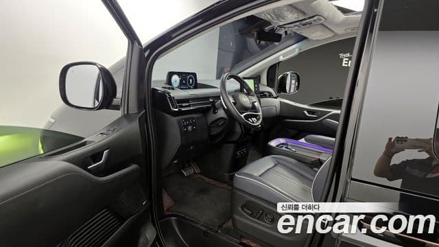 Hyundai Staria Inspiration, 2025 10