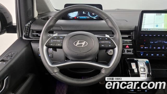 Hyundai Staria Inspiration, 2025 13