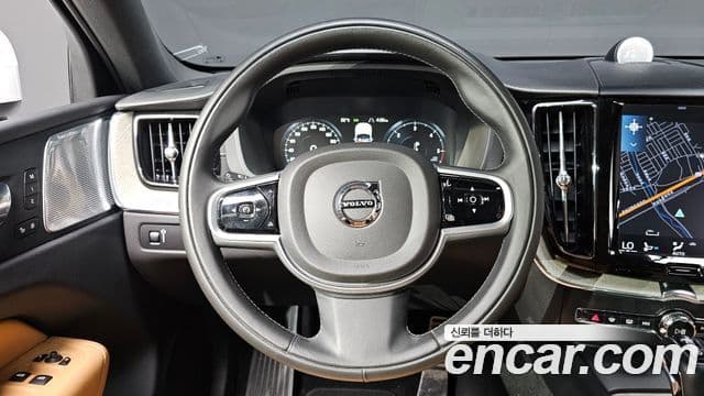Volvo XC60 2세대 D5 Inscription, 2019 14