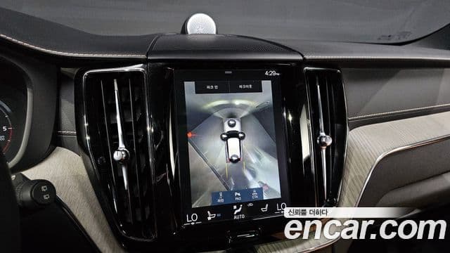 Volvo XC60 2세대 D5 Inscription, 2019 16