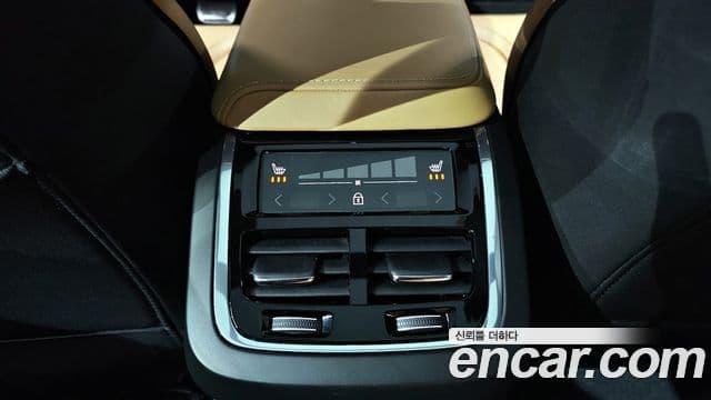 Volvo XC60 2세대 D5 Inscription, 2019 19