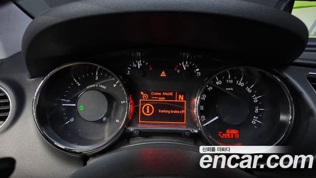 Peugeot 3008 1세대, 2011 8