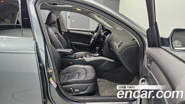 Audi New A4 B8, 2014 12