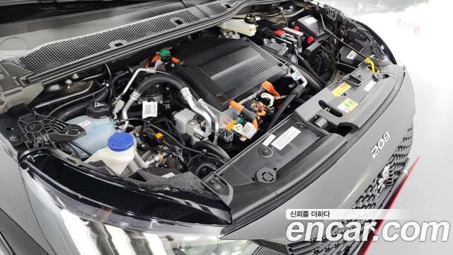 Peugeot e-208 2세대 GT, 2023 6
