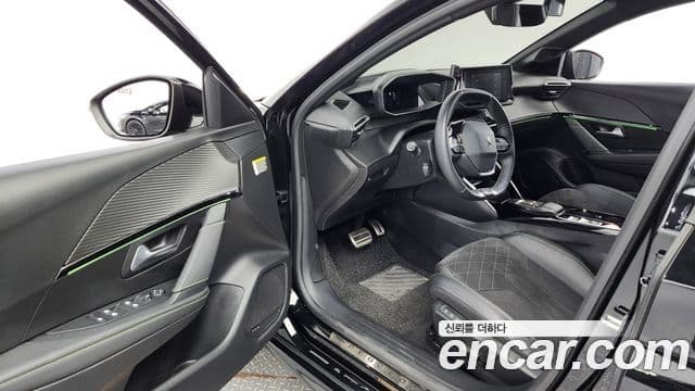 Peugeot e-208 2세대 GT, 2023 10