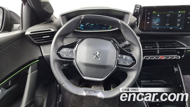 Peugeot e-208 2세대 GT, 2023 13
