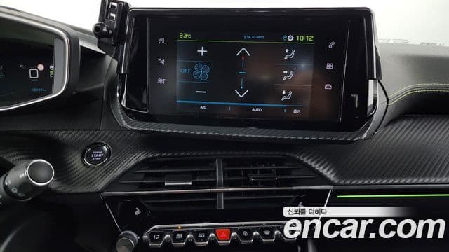 Peugeot e-208 2세대 GT, 2023 16