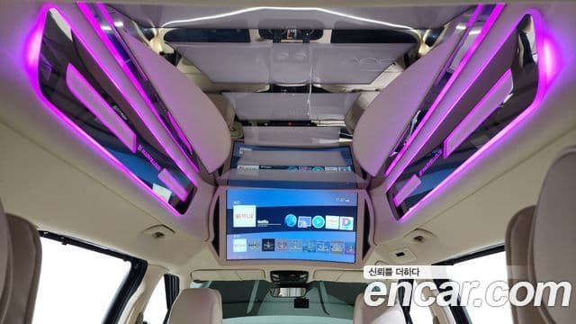 Kia Carnival 4세대 бензин 9인승 High Limousine(компания по спецнадстройкам), 2021 17