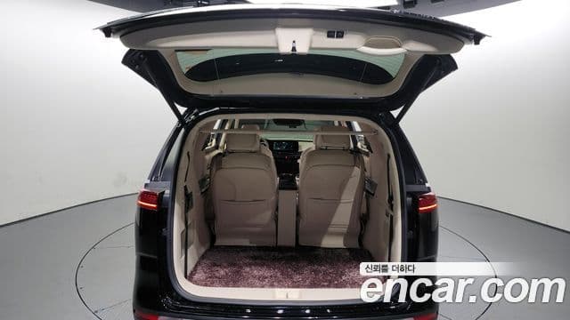 Kia Carnival 4세대 бензин 9인승 High Limousine(компания по спецнадстройкам), 2021 20