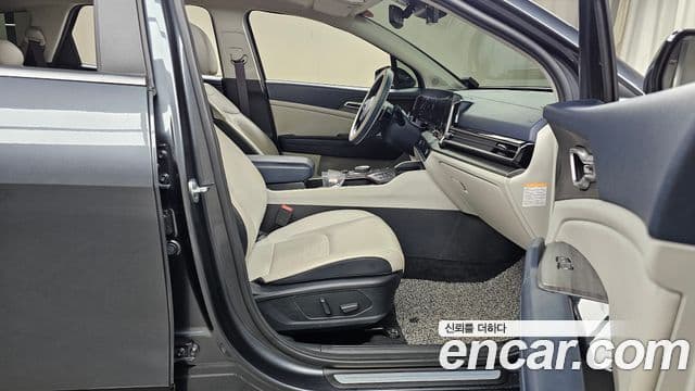 Kia Sportage 5세대 гибрид Signature 4WD, 2023 11