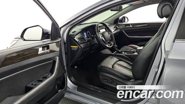 Hyundai LF Sonata 2.0 Smart, 2016 11