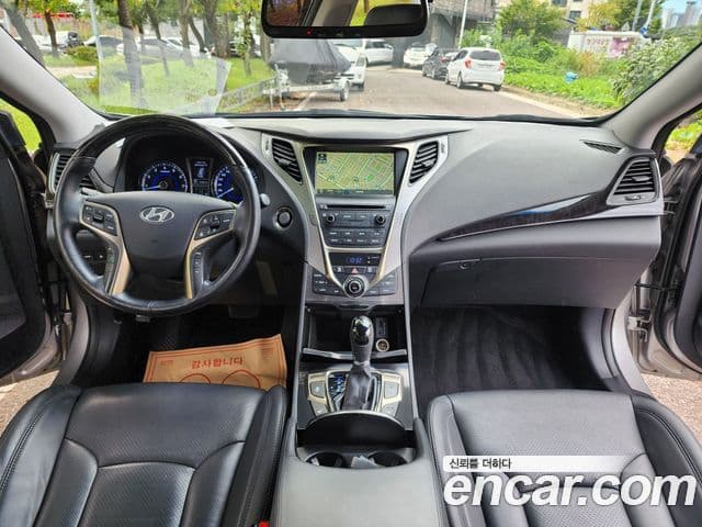 Hyundai Grandeur HG Modern, 2014 9