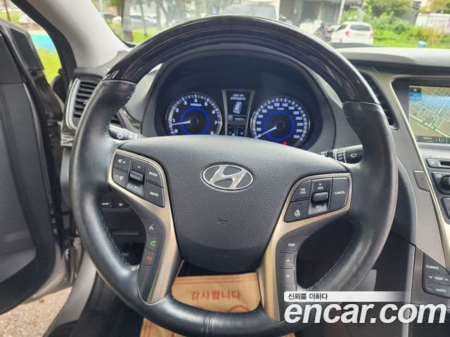 Hyundai Grandeur HG Modern, 2014 15