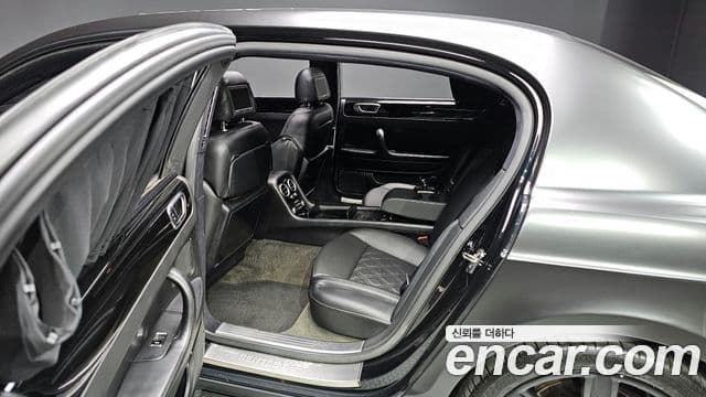 Bentley Flying Spur 1세대, 2006 11