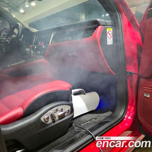 Porsche Macan 95B, 2023 4